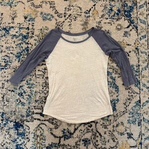 LOFT Linen White and Blue Raglan Sleeve Top